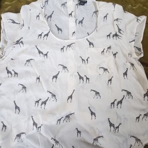 Torrid size 2 white giraffe shirt